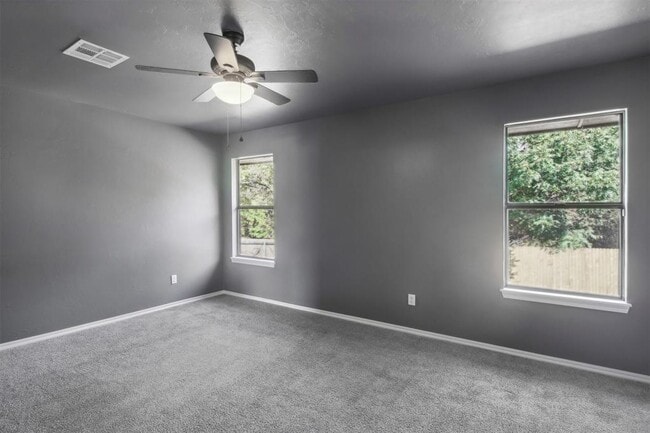 Building Photo - 2817 Green Canyon Dr