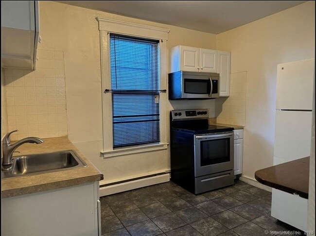 Building Photo - 535 Quinnipiac Ave