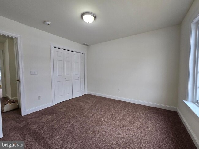 Building Photo - 271 Ashton Ct