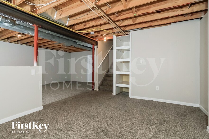 Building Photo - 309 Ivy Forge