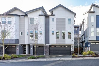 Building Photo - Newer 4 bed, 3.5 bath Townhome In Lynnwood $3295/mo.