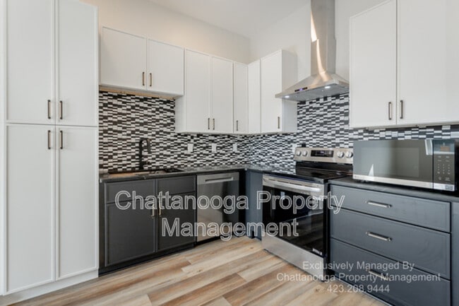 Building Photo - 1861 Zeta Way