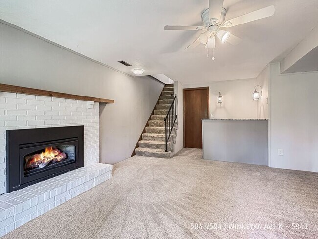 Building Photo - 5841/5843 Winnetka Ave N-5841