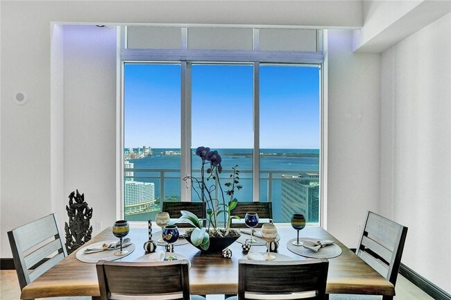 Building Photo - 951 Brickell Ave
