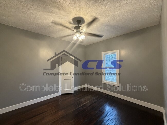 Building Photo - 10 N 37th St