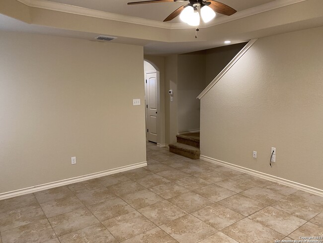 Building Photo - 6958 Lakeview Dr.