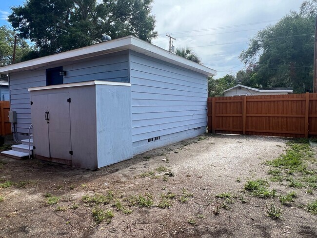 Yard - 1483 Hamlet Ave