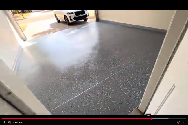 Building Photo - Awesome home in quiet. Culdesac