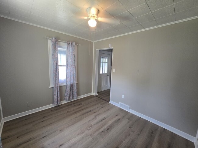 Building Photo - 1124 Kern St