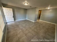 Building Photo - 9406 N Mulberry St