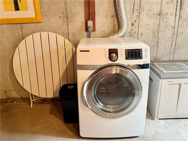 Building Photo - 7 Salt Pond Way