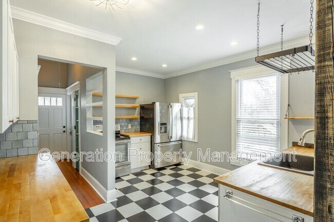 Building Photo - 1126 W Mississippi Ave