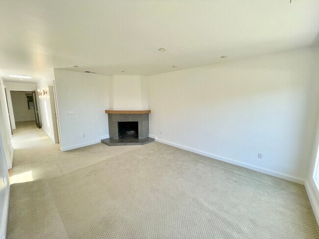 Building Photo - Contemporary, Stunning 3BR/2.5BA Noe Valley Home w/Tranquil Garden! PROGRESSIVE