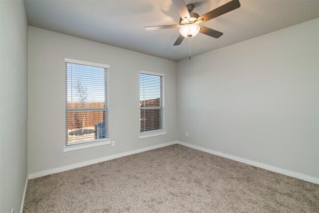 Building Photo - 641 Fallow Dr