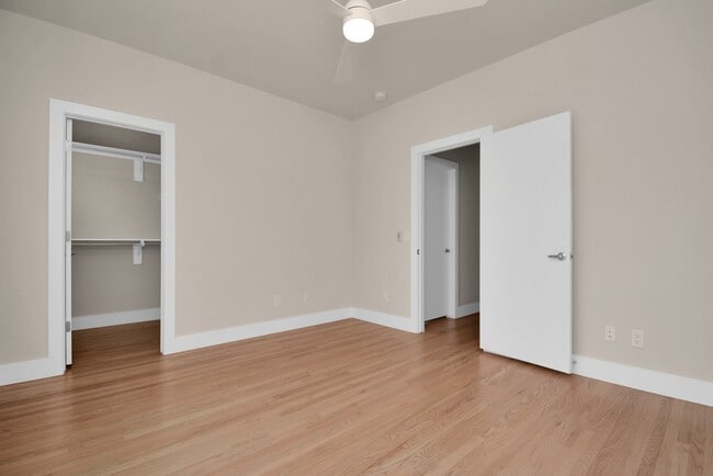 Building Photo - 4707 Oats St