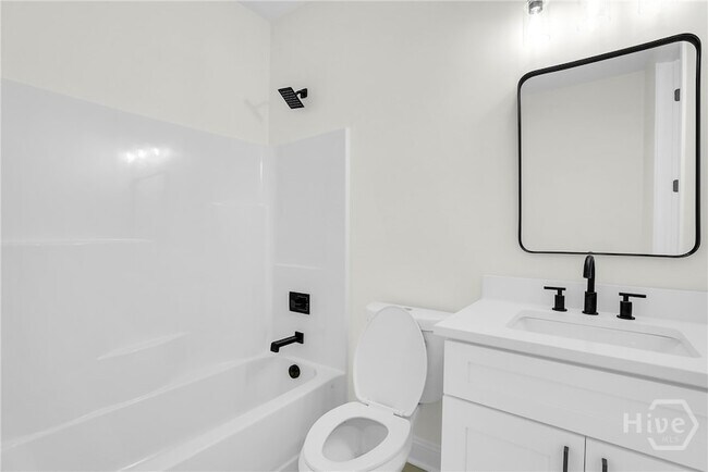 Building Photo - 773 E Duffy St