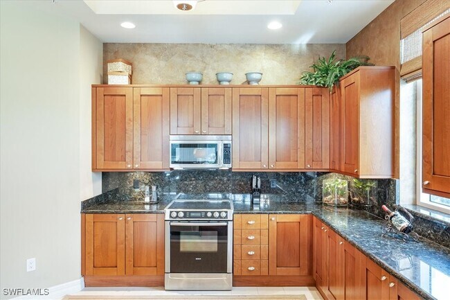 Building Photo - 4751 W Bay Blvd