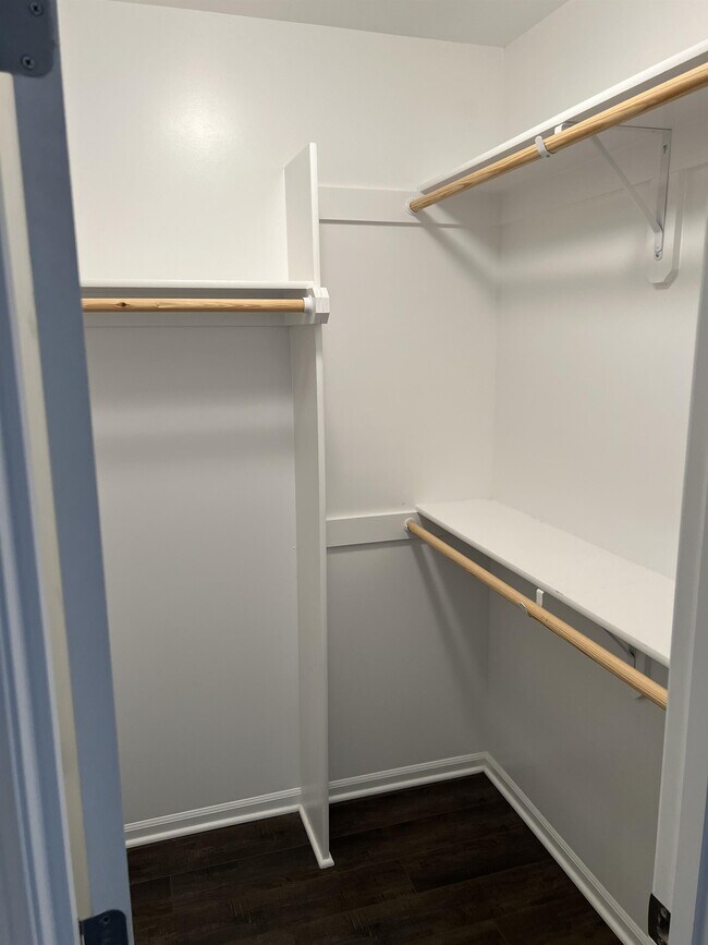 Building Photo - 891 W Gay St