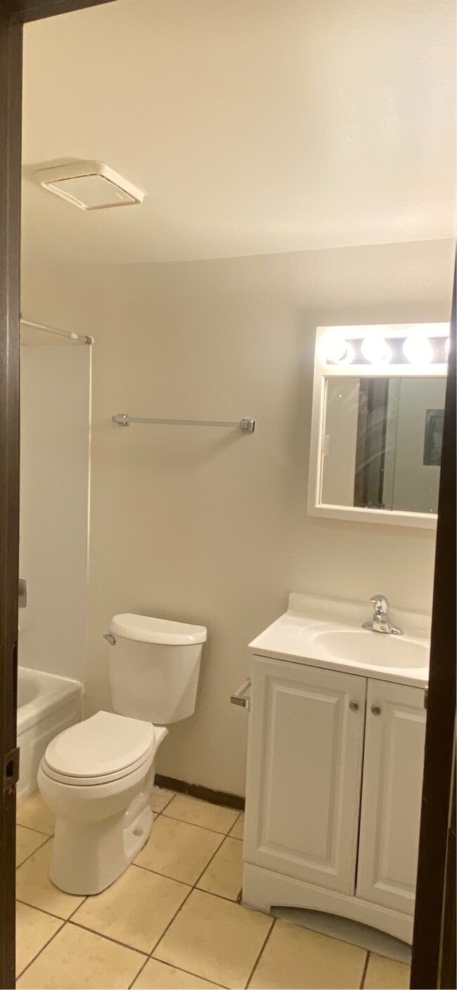 Interior Photo - FOREST VIEW MANOR