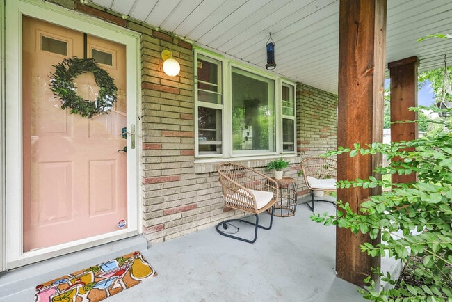 Building Photo - 4834 Hopedale Dr