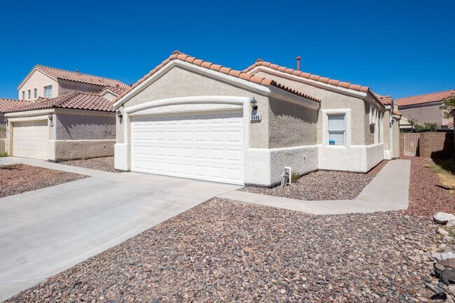 Building Photo - Fully Furnished Single Story Near Silverado Ranch