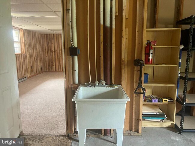 Building Photo - 5551 Doubs Rd
