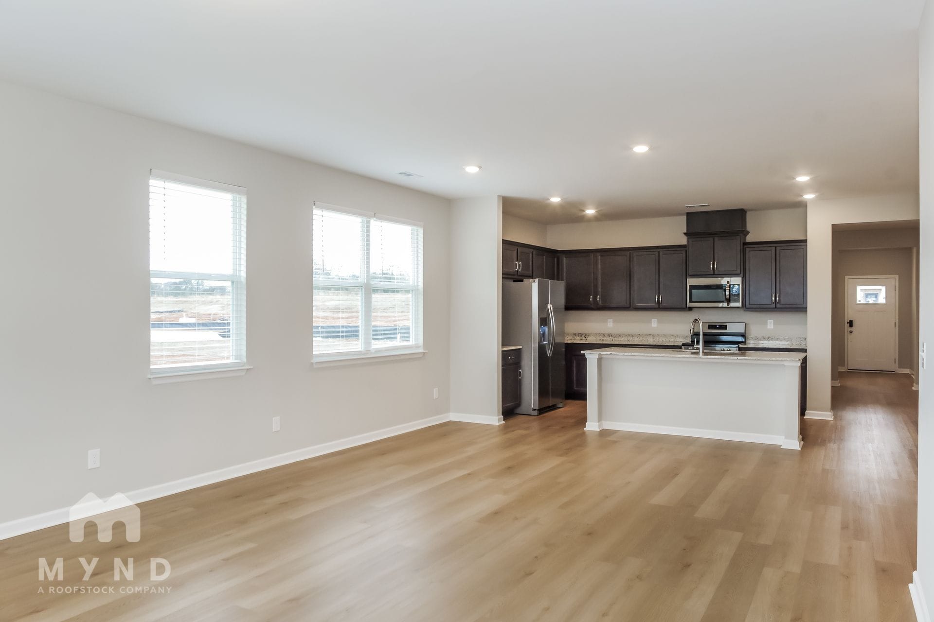 Building Photo - 105 Starview Ct