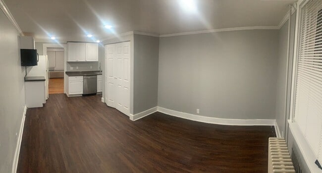 Building Photo - Utilities included - 1 bedroom - ***NO PET DOGS***