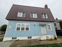 Building Photo - 408 Huron St