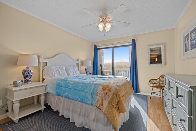 Building Photo - 2111 W Fort Macon Rd