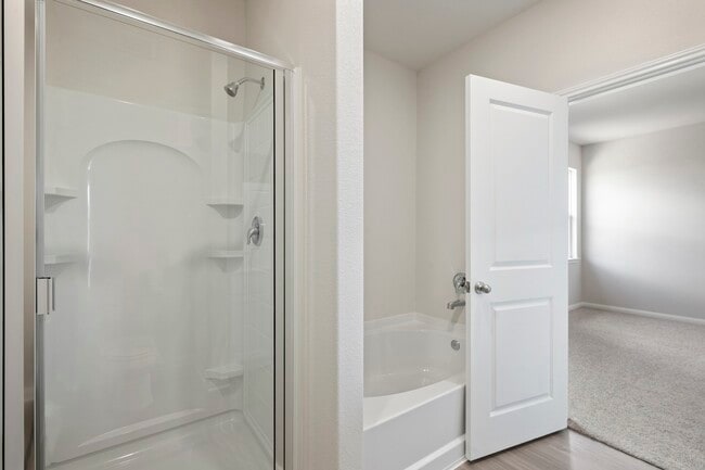 Building Photo - 8803 New Jade Dr