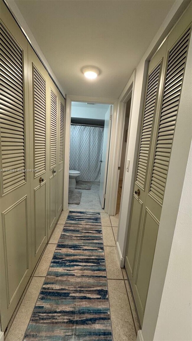 Building Photo - 405 Bennington Ln