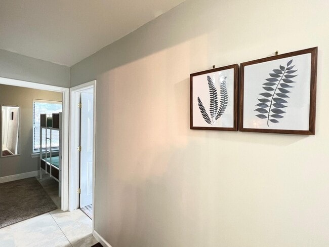 Building Photo - 30 Bay Walk Ct