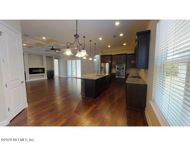 Building Photo - 323 Tate Ln