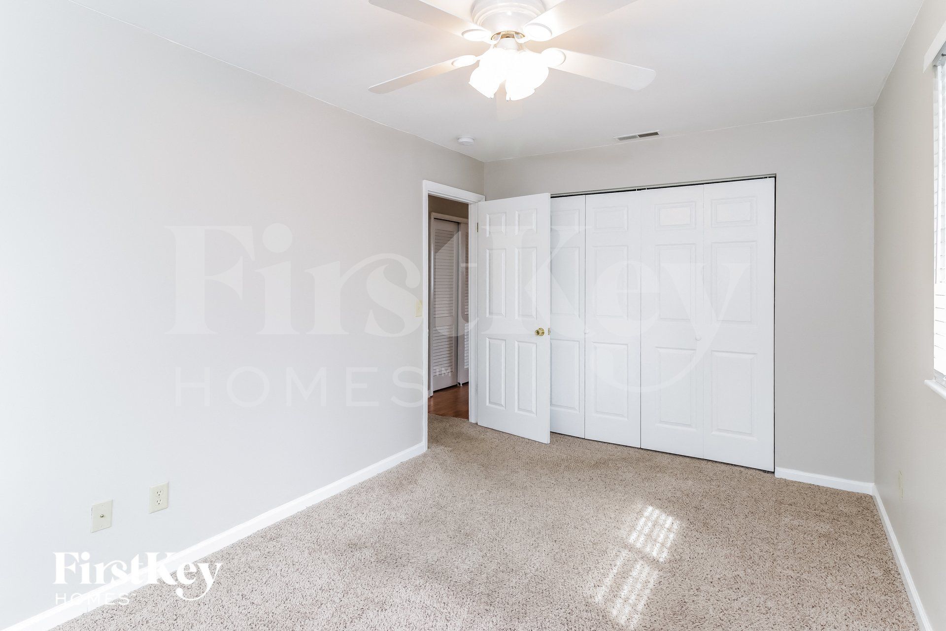 Building Photo - 618 Neptune Way