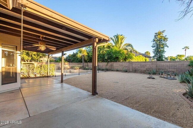 Building Photo - 6501 E Sandra Terrace