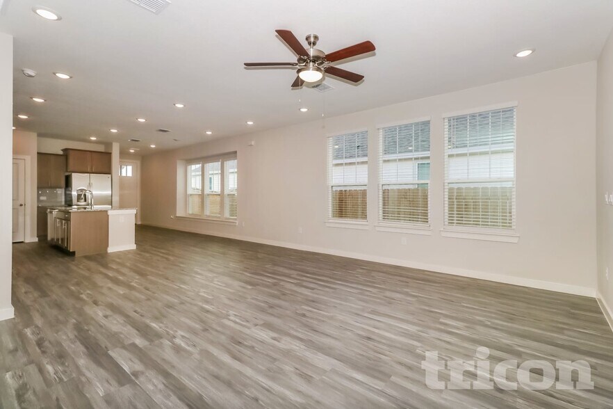 Building Photo - 1529 Mexican Heather Dr