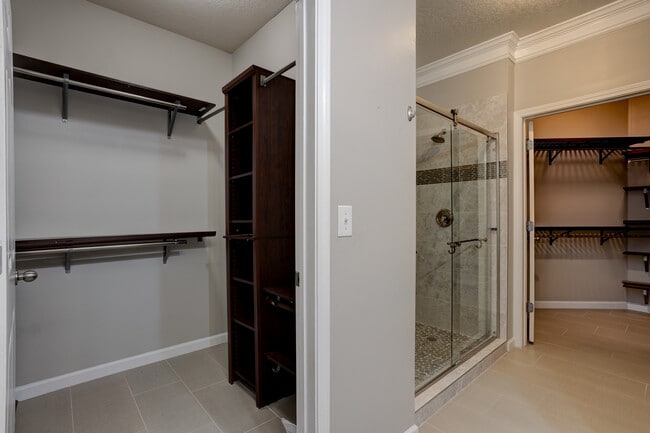 Main bathroom and second main closet - 1850 Cotillion Dr
