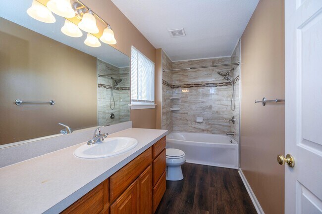 Building Photo - 7798 Greene Farm Dr