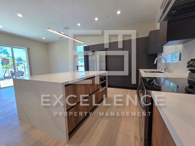 Building Photo - Brand New Build - 2/2 Cottage, Fenced Yard...