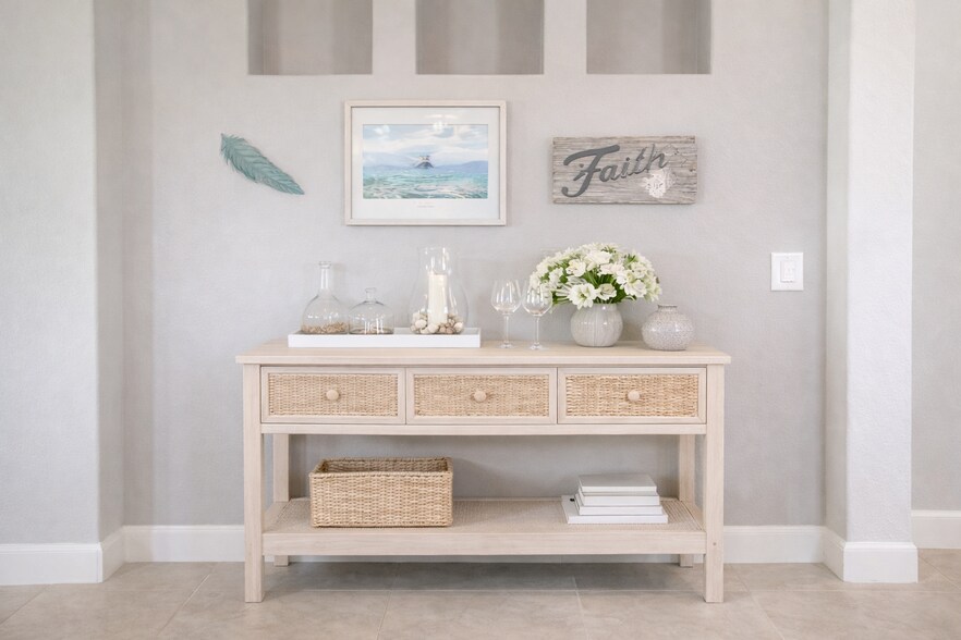 Building Photo - 1098 Columbus Way