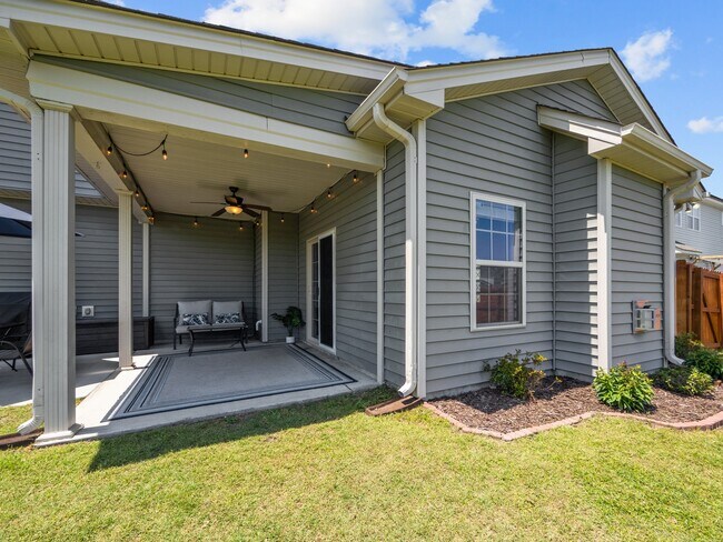 Building Photo - 509 Romper Rd