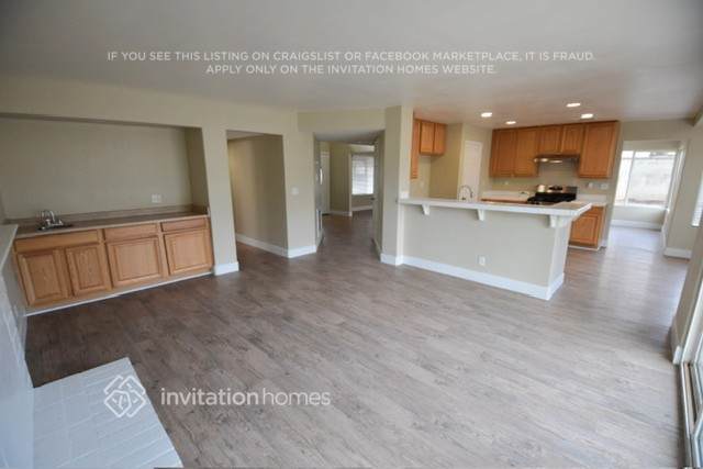 Building Photo - 13026 Sweetfern St