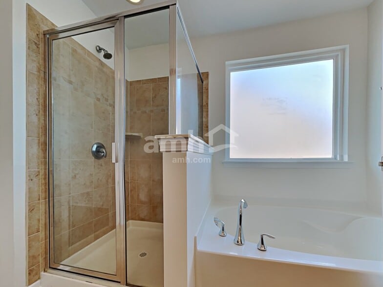 Building Photo - 128 Cherry Bark Dr