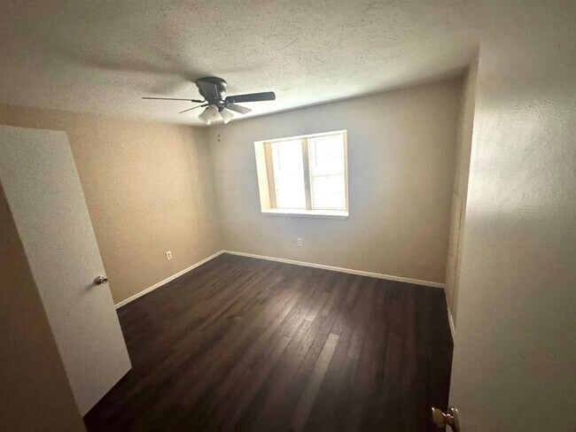 Building Photo - 19226 Plantain Dr