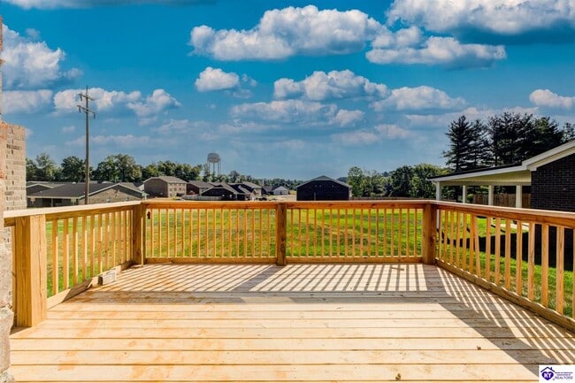 Building Photo - 203 Dixon Cir