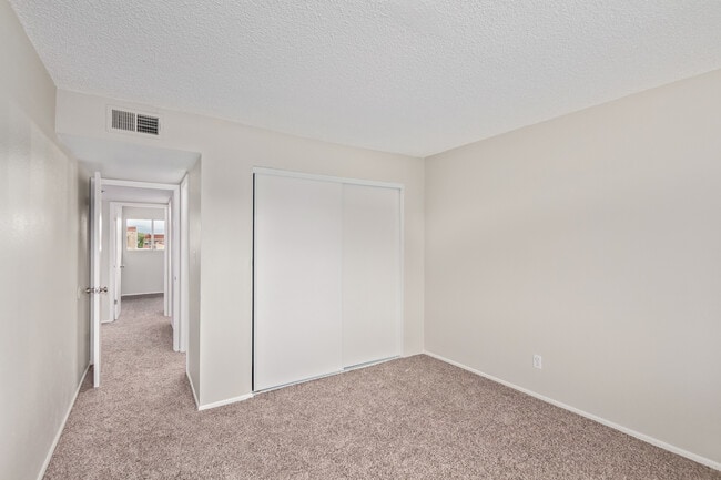 Building Photo - 4817 W Marlette Ave
