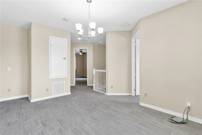 Building Photo - 9943 E Villa Cir