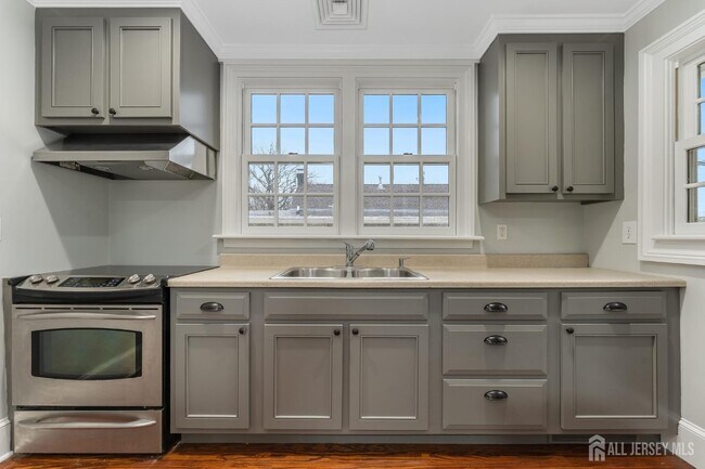 Building Photo - 100 Old Hwy 28