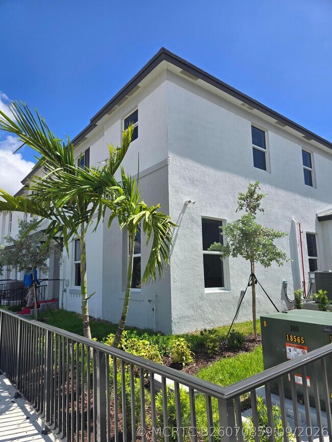 Building Photo - 15671 SW 280th St